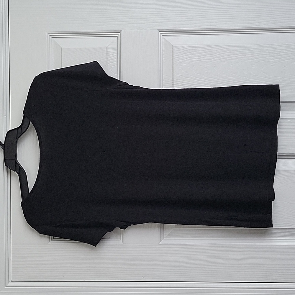 Belah & Codey Women's Top - Picture 6 of 11